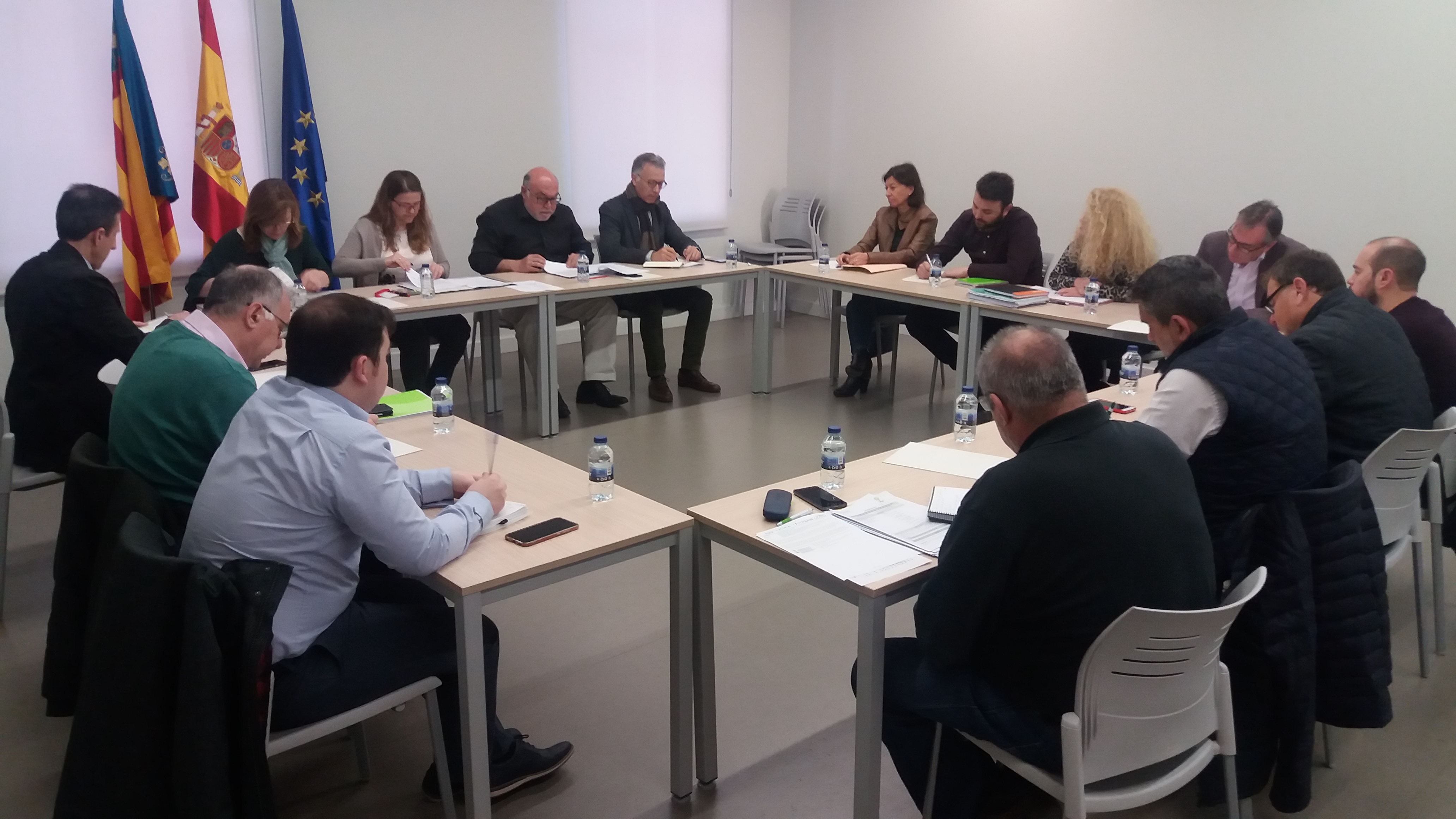 Cebrián afirma que la Ley de "Estructuras Agrarias reforzará la producción de cítricos Cebrián afirma que la Ley de "Estructuras Agrarias reforzará la producción de cítricos