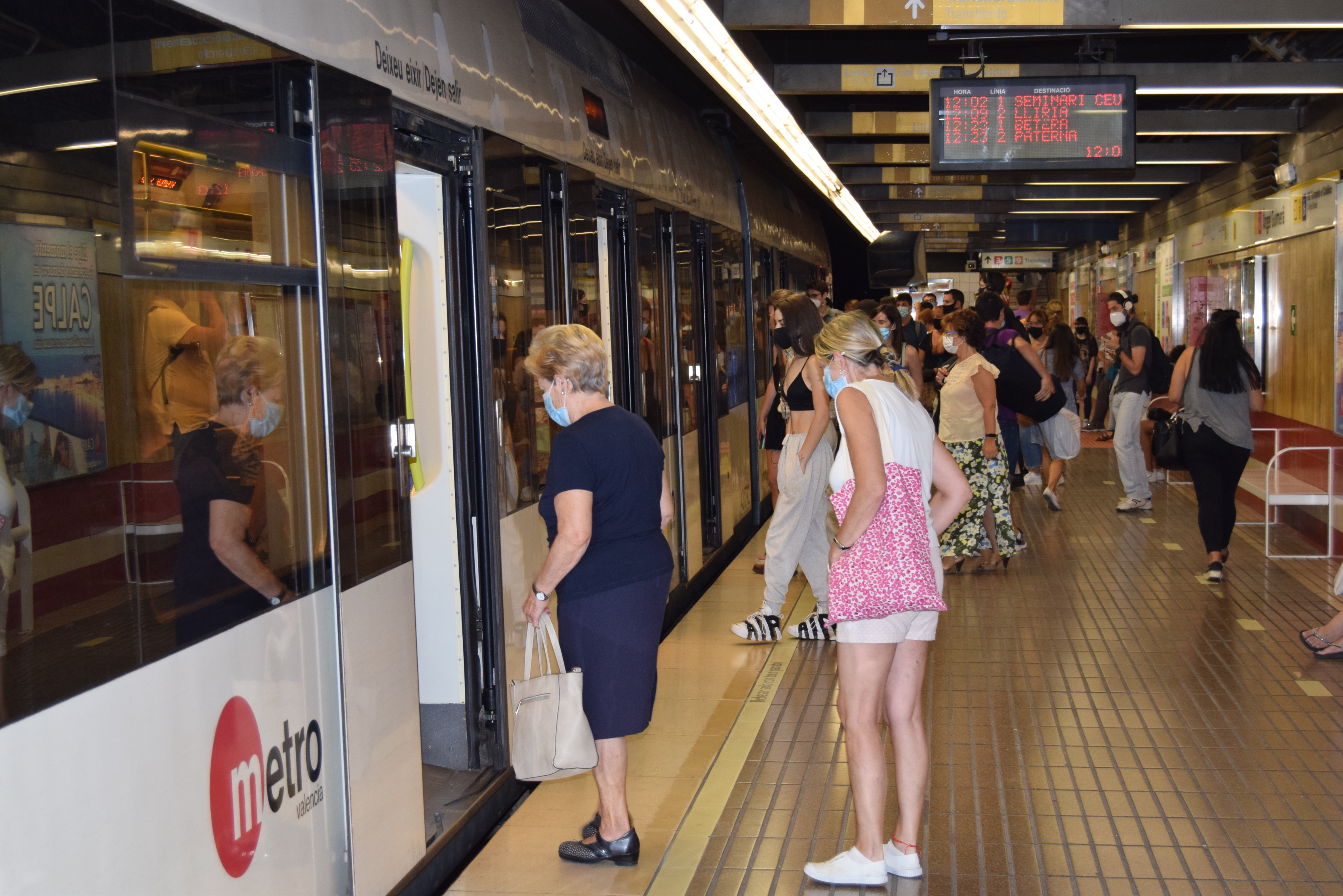 La Generalitat va facilitar la mobilitat de 3,3 milions de viatgers i viatgeres en la xarxa de Metrovalencia el mes de setembre passat