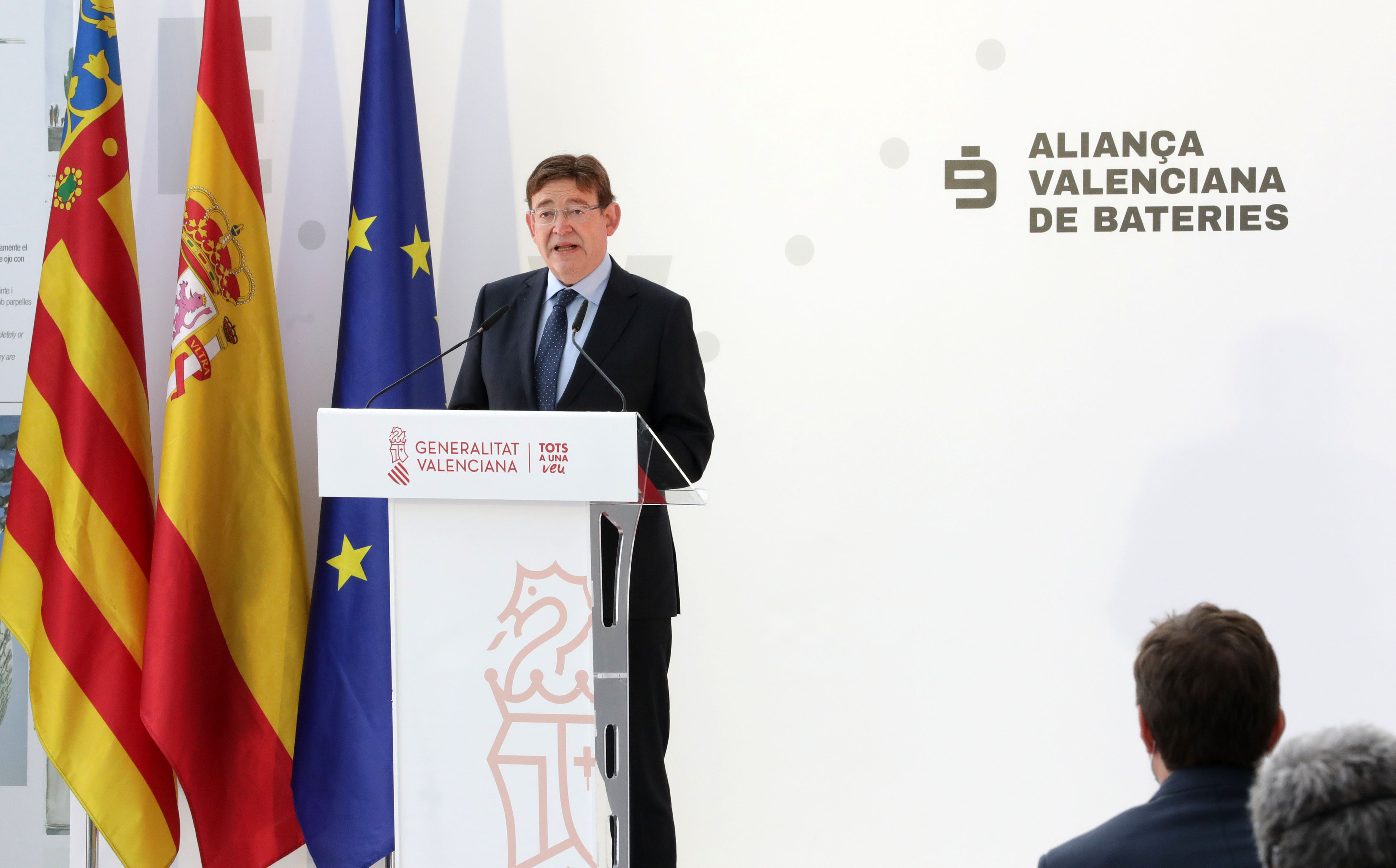 Ximo Puig destaca que la Alianza Valenciana de Baterías impulsará un centro de investigación y una planta de producción de baterías que permitirán...